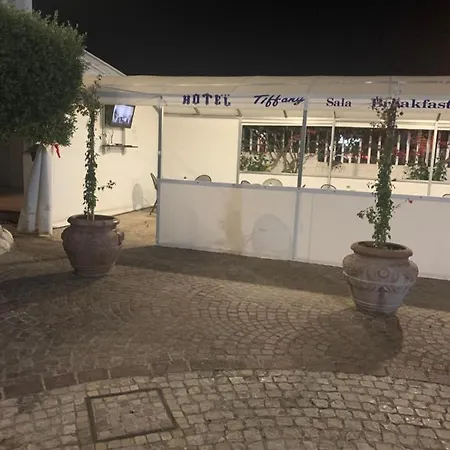 Tiffany Hotel Varcaturo