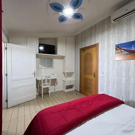 Tiffany 3* Varcaturo