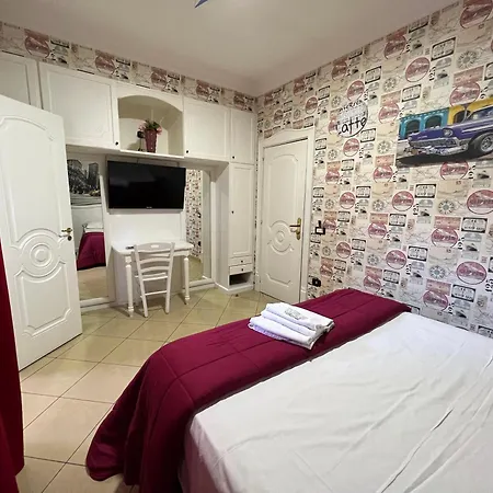 Tiffany 3* Varcaturo