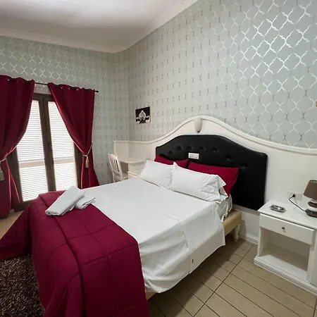 Tiffany Hotel Varcaturo