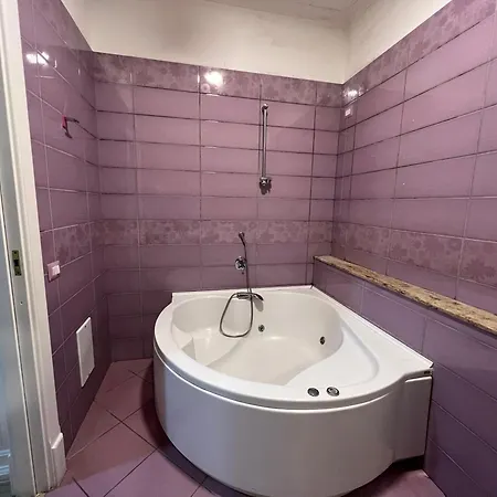 Hotel Tiffany Varcaturo