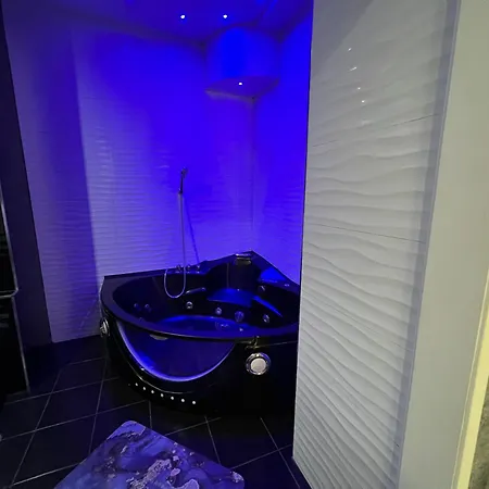 Tiffany Hotel Varcaturo