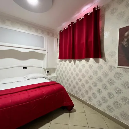 Tiffany Hotel Varcaturo