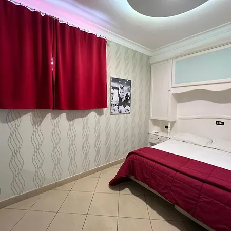 Tiffany Hotel Varcaturo