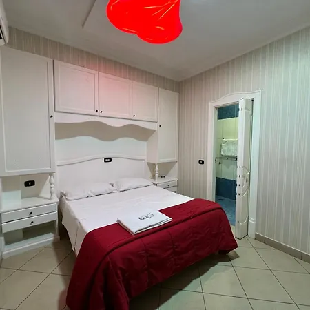 Tiffany Hotel Varcaturo