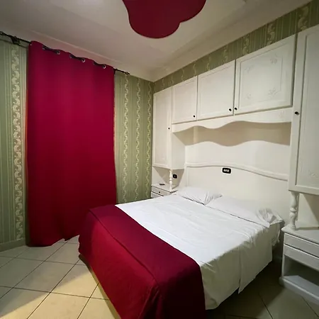 Hotel Tiffany Varcaturo