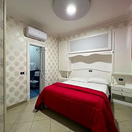 Tiffany Hotel 3*