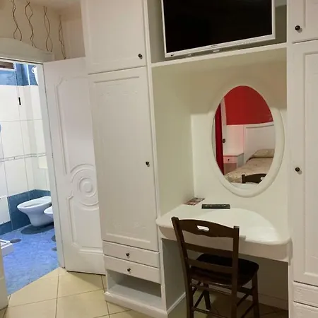 Hotel Tiffany Varcaturo